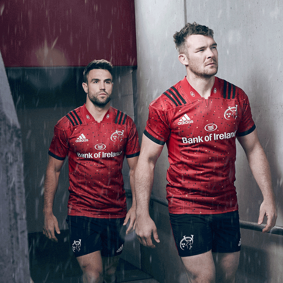Conor Murray and Peter O'Mahony in the new European jersey.